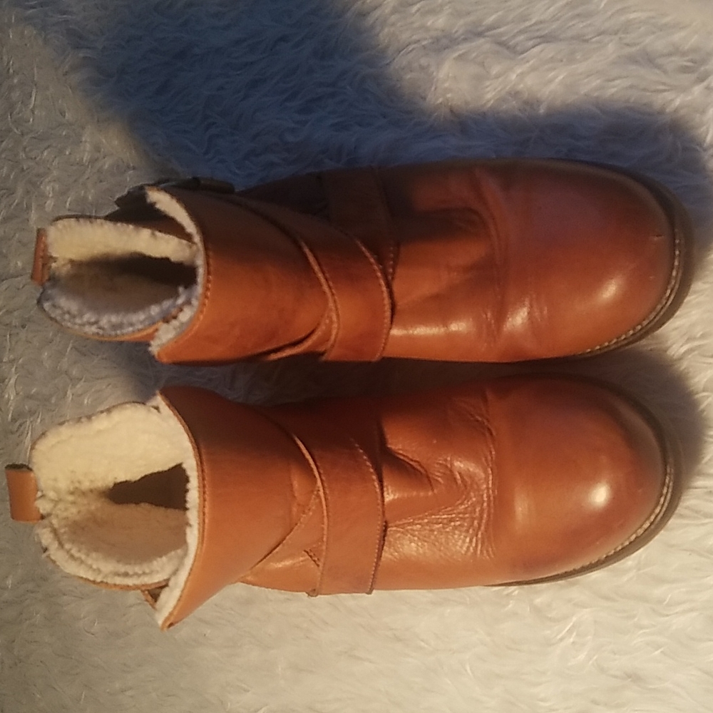 Leather Shepa Lambs wool lined boots
